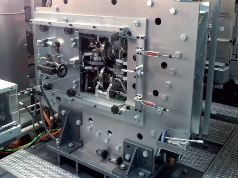 പ്രൊഫൈൽ റോളിംഗ് മെഷീൻ ഉപയോഗിക്കുന്നതിനുള്ള മുൻകരുതലുകൾ